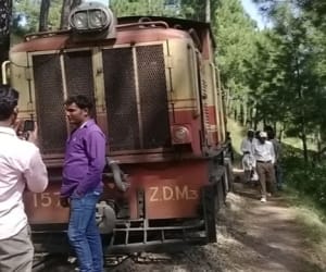ahmedabad mail train accident in haridwar.