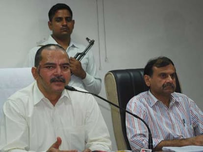 STF arrested many criminals in noida.