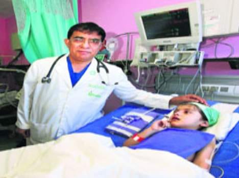 Renowned surgeon Dr. Mahanta received  Lifetime Achievement Award