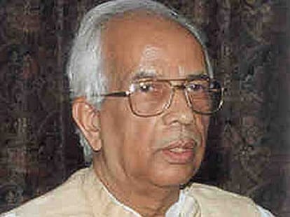 manjhi's chair now depend on governor's will