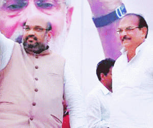 DP Yadav Seen with BJP's Amit Shah in Ambala