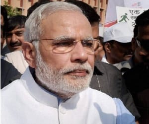 himchal teacher send demands to pm modi.