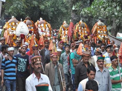 international kullu dusherra: dc felt sorry to devta