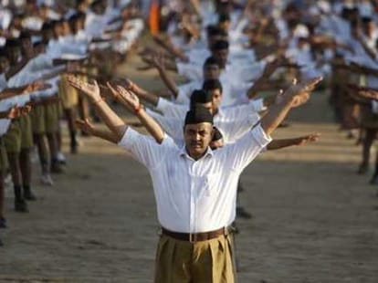 BJP to make army to fight pub culture.