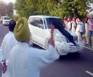 protest against CM Badal in haryana