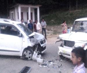 mla mahender singh thakur jeep met accident.
