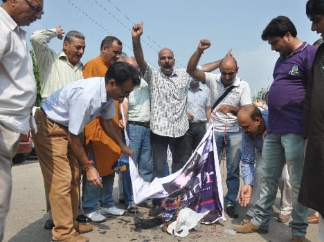 badash citizen protest to bus service