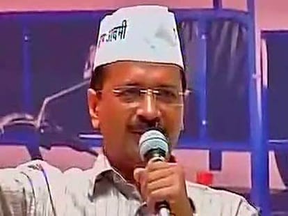 aap chief Arvind Kejriwal meets LG Najeeb Jung