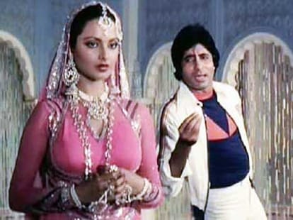 Amitabh-rekha with film Smitab