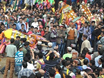 kullu dussehra, where god dance with people.