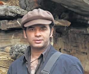 Singer Mohit Chauhan in kullu dussehra.