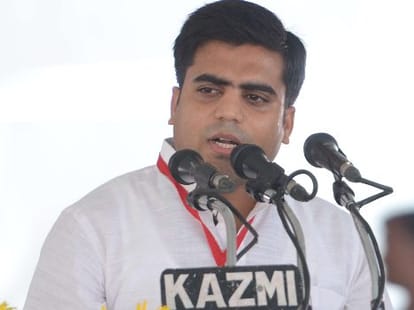 dharmendra yadav speaks in SP conference.