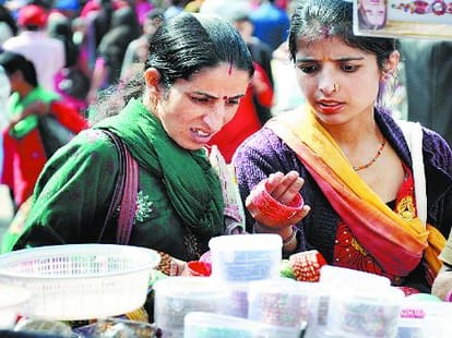 stylish bangles on this karwachoth.