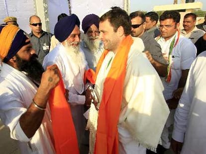 Rahul Gandhi is the Reason Behind Congress Defeat in Maharashtra and Haryana Assembly Elections 2014