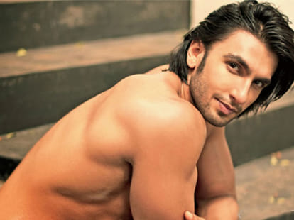 Ranbir Singh arrived Deepika to secretly meet