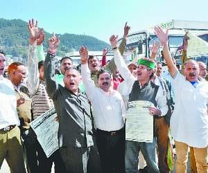 HRTC employee union.