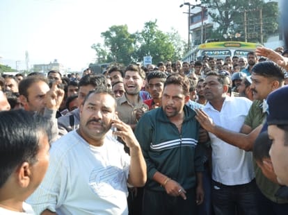 child died in road accident in dehradun.