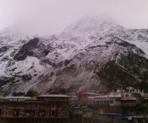 snow fall in badrinath and kedarnath