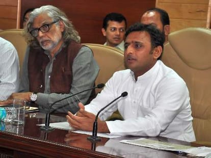 akhilesh to promote tourism in Uttar Pradesh.