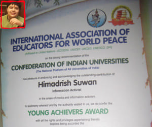 DU student bagged global young achieverse award.
