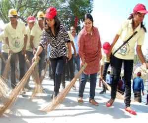 cbse to include modi cleanness mission in books