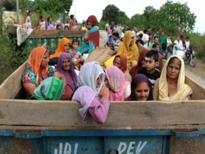 pakistan army violates ceasefire in poonch district of J&K