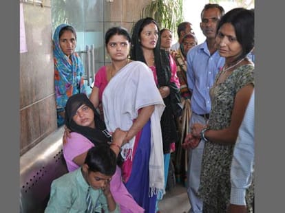 Younger Fired Young Man becoz of Ciggrete, Death