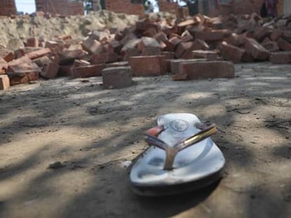 1 killed, 50 injured in Noida school wall collapse, 5 unkown this about accident.