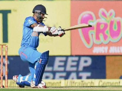LIVE: India Vs England, Tri nation match