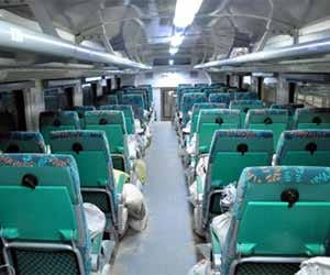 Water of the double-decker passenger Trse