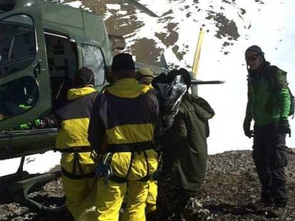 many rescued in nepal cyclone
