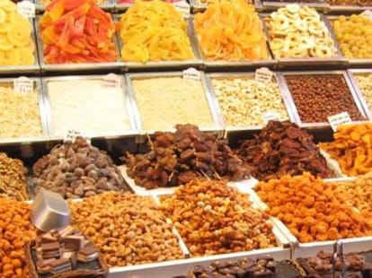 dry fruit sale in market during festive season.