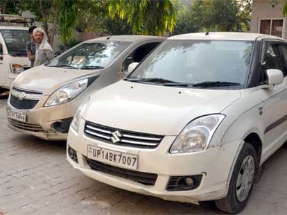 Luxury car thieving gang busted in ghaziabad.
