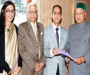 HPU high power committee submitted its report to cm over fee hike.