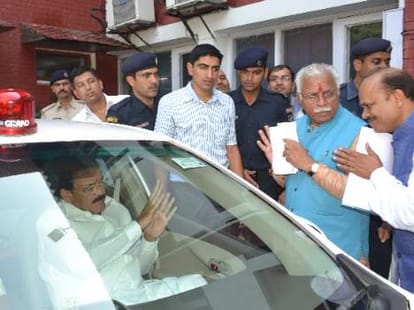 Khattar will Close Firstly Job and Transfer Industry