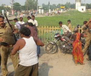 people tried to set fire police men.