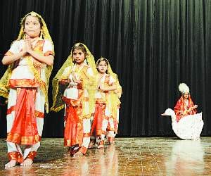annual fest in swaran school.