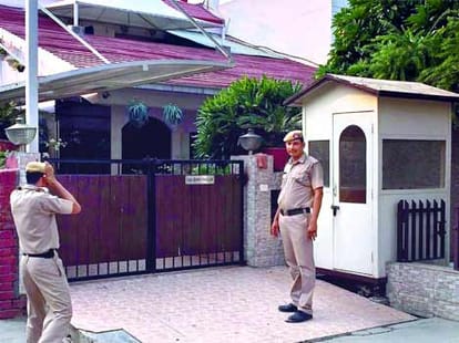 Furniture businessman shoots his wife, dead.