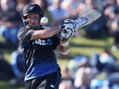 SA leads in odi Series against NZ.