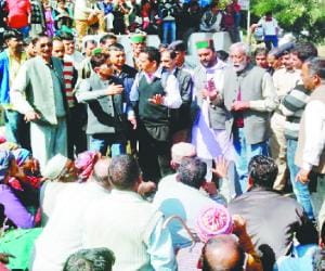 kissan sabha protest at NH rampur.