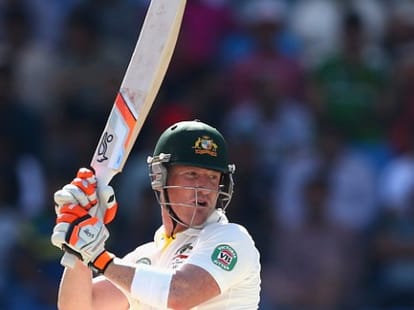 Pak takes lead in dubai test against Australia.
