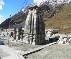 heavy construction in kedarnath.