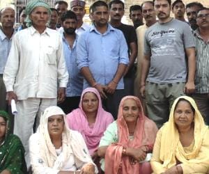 suicide case: relative protest againest police at bilaspur.