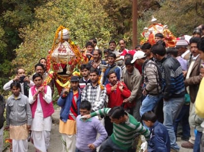 chardham yatra stop, dham gate closed