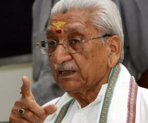 Singhal said not converting people but trying to win their hearts