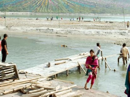 holiday on the occasion of chhath pooja.