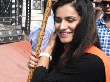priyanka negi act soon in movie.