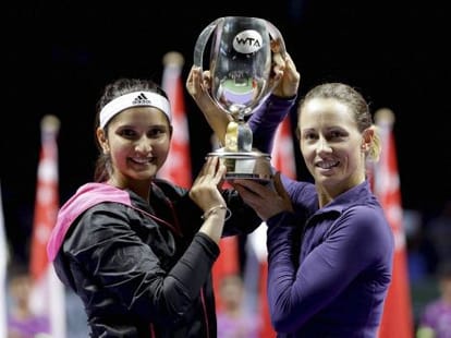 Sania Mirza and Black Clinch WTA Finals Doubles Title.