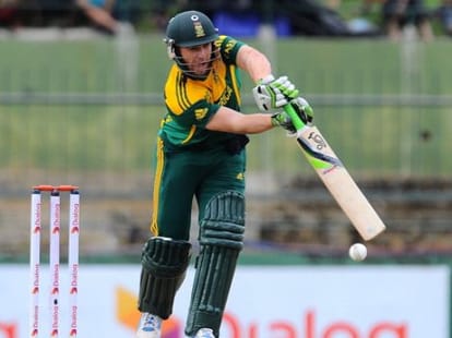 Australia beat South Africa in first ODI.