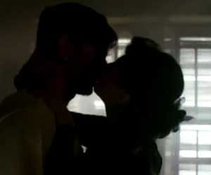 kiss in Detective Byomkesh Bakshi 